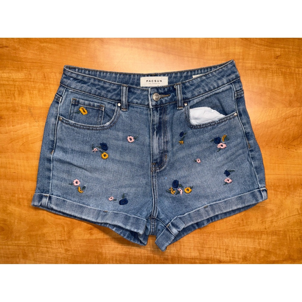 PacSun Floral Embroidered Mom Shorts Blue Denim High Waisted Size 27 Boho